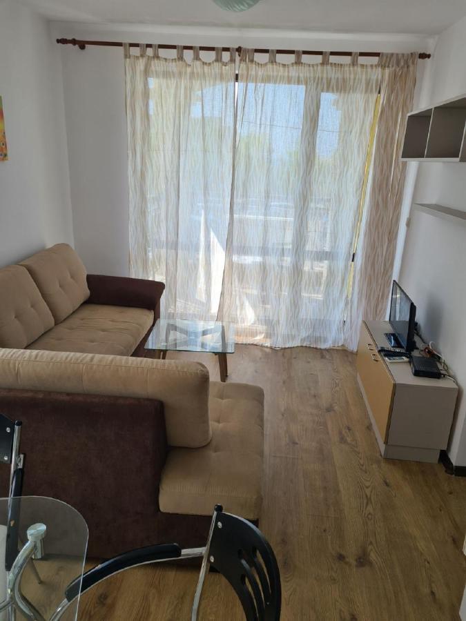 Sea Shore Apartment Свети Влас Екстериор снимка