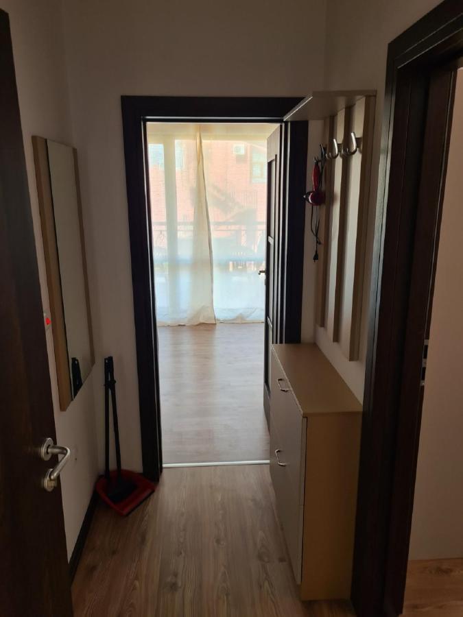 Sea Shore Apartment Свети Влас Екстериор снимка