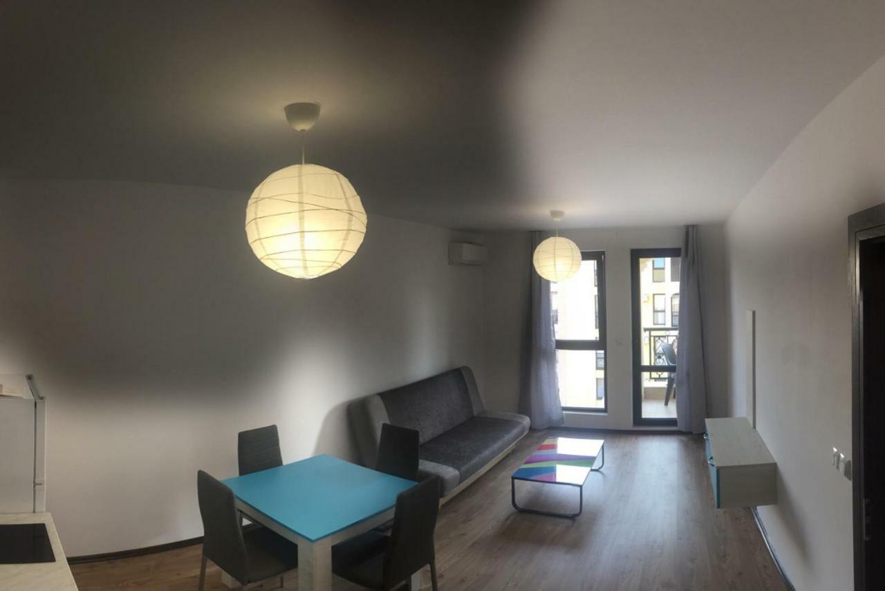 Sea Shore Apartment Свети Влас Екстериор снимка