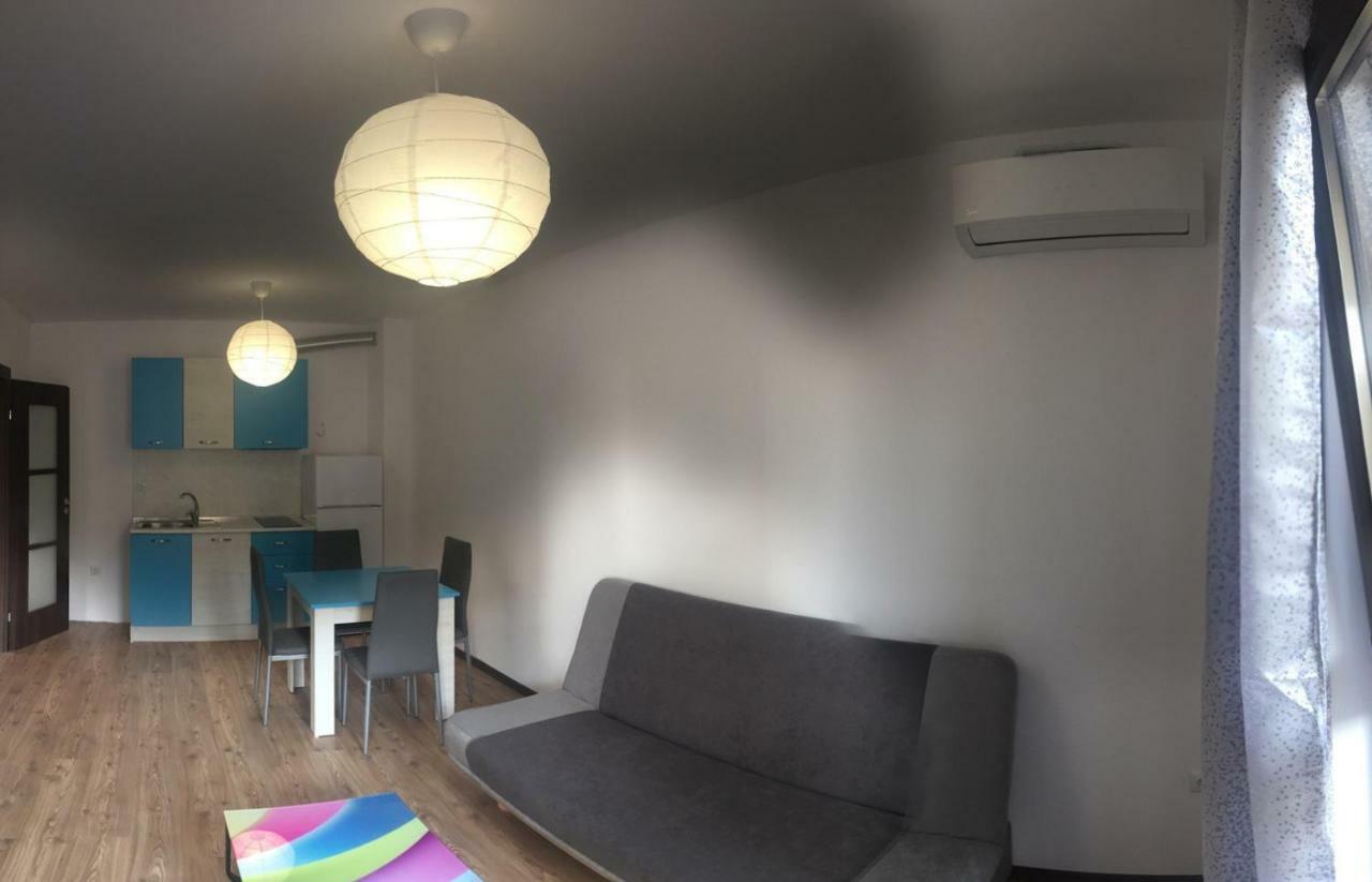 Sea Shore Apartment Свети Влас Екстериор снимка