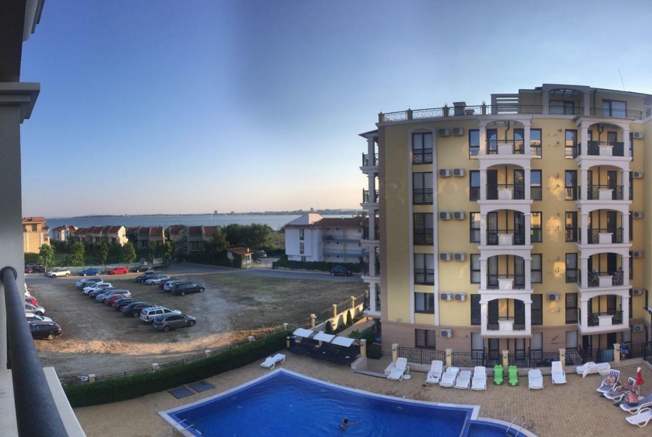 Sea Shore Apartment Свети Влас Екстериор снимка
