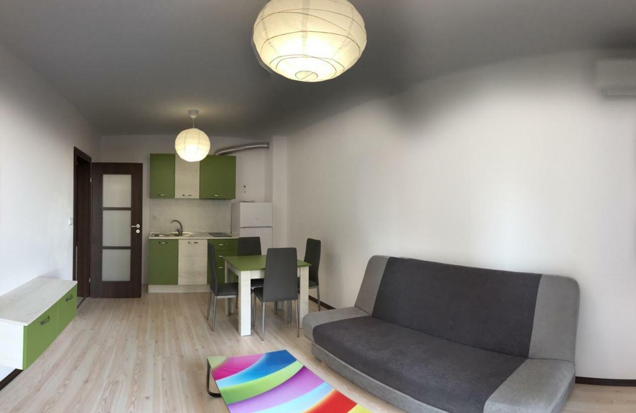 Sea Shore Apartment Свети Влас Екстериор снимка